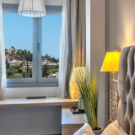 Acropolis Life Bh * أثينا